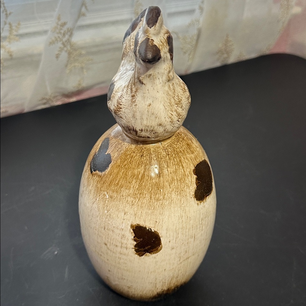 Chicken ceramic egg decor - Picture 3 of 3